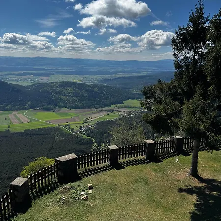 홈스테이 Hochkogelhaus - Flying Oasis, Hohe Wand