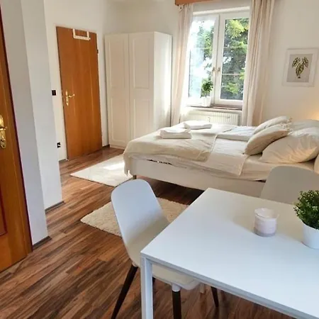 Hochkogelhaus - Flying Oasis, Hohe Wand