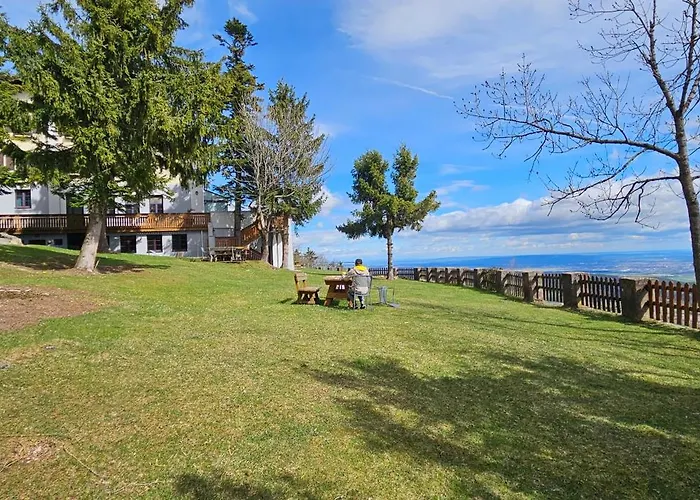 Hochkogelhaus - Flying Oasis, Hohe Wand *