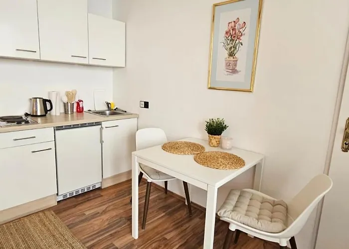 Hochkogelhaus - Flying Oasis, Hohe Wand Homestay *